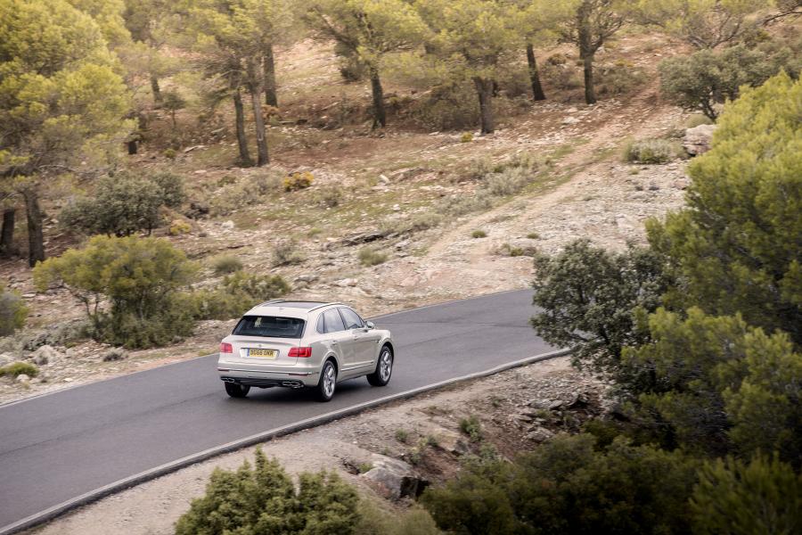  Bentley Bentayga Diesel 2016 года  (WW) (фото 95 из 107)